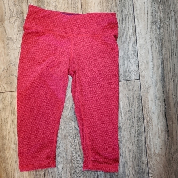 Prana capri workout pants - Picture 1 of 4